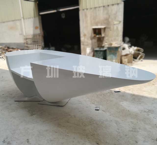 方圳玻璃鋼創(chuàng)意前臺(tái)現(xiàn)身江蘇南通海安科技館