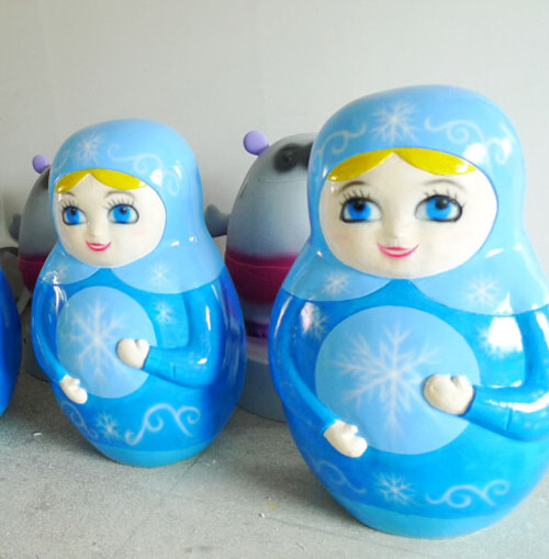 玻璃鋼卡通雕塑的特點(diǎn)有那些